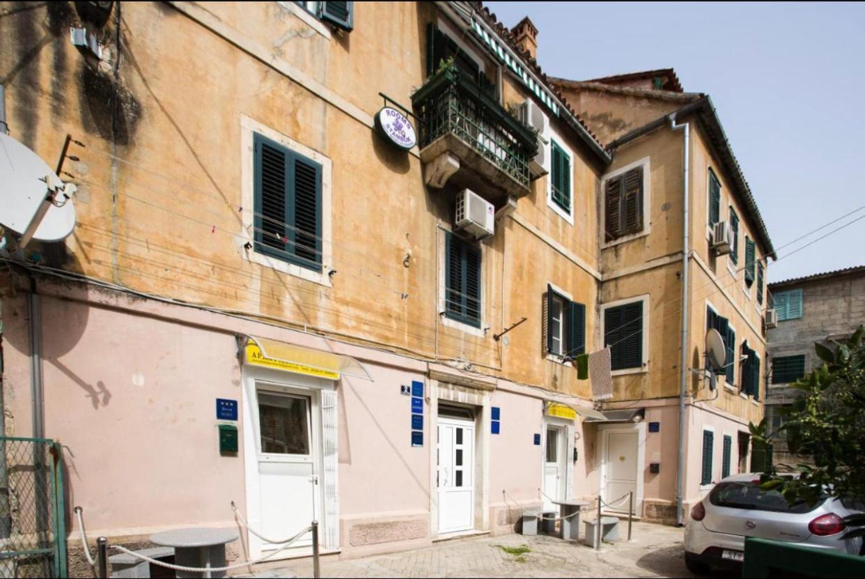 Apartment Cvita Split Exterior photo