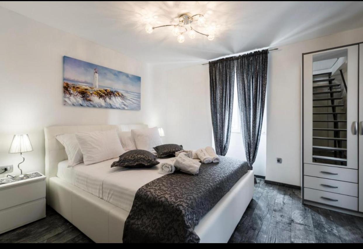 Apartment Cvita Split Exterior photo